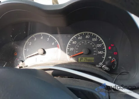 2011 Toyota Corolla Le z USA, uszkodzony, nr VIN JTDBU4EE8B9155757